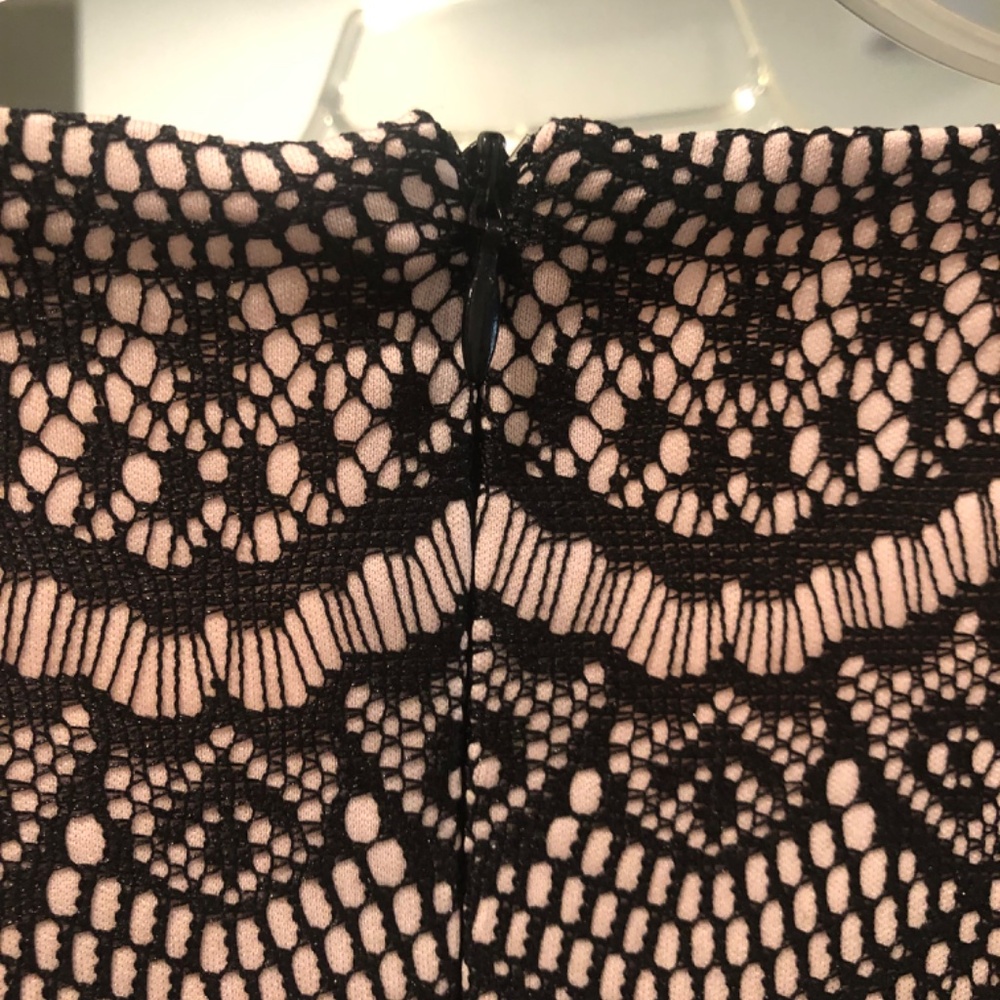 Eliza J Lace Sheath Dress ~ Beautiful Like New! - Picture 6 of 7